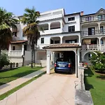 Apartment In Porec/Istrien 36860